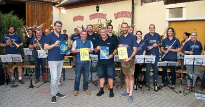 Enzesfeld-Lindabrunn. Platzkonzert des Musikvereines Hirtenberg